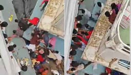 সদরঘাটে লঞ্চ সংঘর্ষে নিহত ২, নিখোঁজ ২