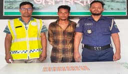 পাঁচবিবিতে লুঙ্গিতে লুকানো ২০০ টাপেন্টাডলসহ যুবক আটক