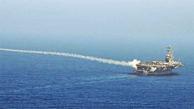 আব্রাহাম লিঙ্কনের দিকে ধেয়ে আসা ইরানি ড্রোন ধ্বংস