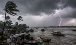 পাঁচ অঞ্চলে ঘণ্টায় ৬০ কিলোমিটার বেগে ঝোড়ো হাওয়ার পূর্বাভাস