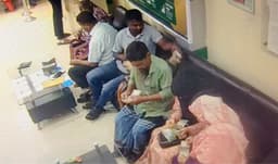 দেবীদ্বারে ব্যাংকে গ্রাহক সেজে চার লাখ টাকা চুরি