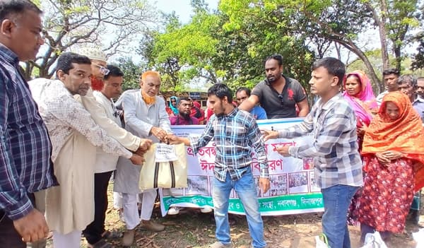 নবাবগঞ্জে প্রতিবন্ধীদের মাঝে ঈদ সামগ্রী বিতরণ