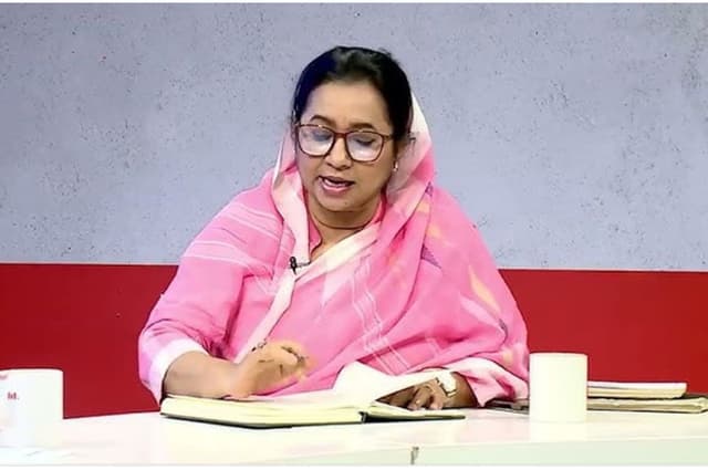 আওয়ামী লীগ নিষিদ্ধ প্রসঙ্গে ইউনূস সরকারের সমালোচনায় নিলোফার চৌধুরী মনি