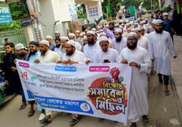 দেবীদ্বারে খেলাফত মজলিসের ইসরাইলি আগ্রাসনের বিরুদ্ধে বিক্ষোভ মিছিল