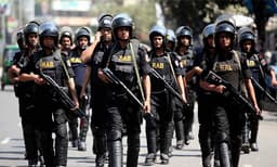 রাজধানীতে ‘ব্লক রেইড’ জোরদার, অপরাধ দমনে কঠোর আইনশৃঙ্খলা বাহিনী