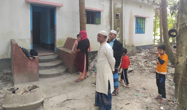 নোয়াখালীতে সৌদি প্রবাসীর বাড়িতে দুর্ধর্ষ চুরি