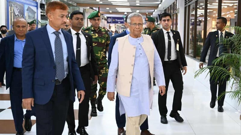 ওয়ার্ল্ড ফুড ফোরামে যোগ দিতে রোমের পথে প্রধান উপদেষ্টা ড. ইউনূস