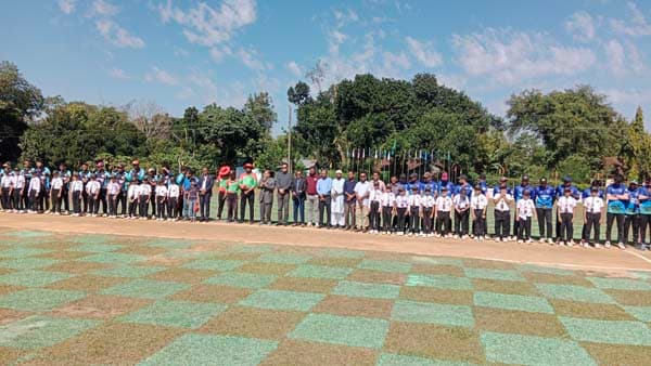 কমলগঞ্জে রেমিট্যান্স যোদ্ধা আন্তঃজেলা কাপ ক্রিকেট টূর্নামেন্টের উদ্বোধন