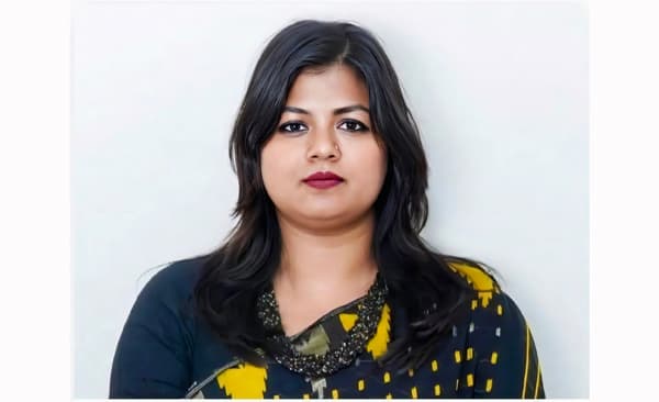 এনসিপির প্রার্থীতা থেকে সরে দাঁড়ালেন মনজিলা সুলতানা ঝুমা