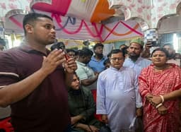 দেবীদ্বারে পূজামণ্ডপ পরিদর্শনে এমপি হাসনাত, বললেন ‘নিরাপত্তার দায়িত্ব আমার’