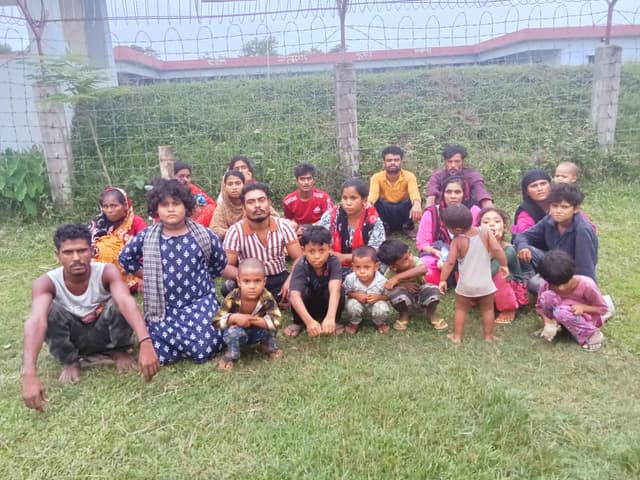 একদিনেই মৌলভীবাজার সীমান্তে বিএসএফের পুশ-ইন, আটক ৭১ বাংলাদেশি