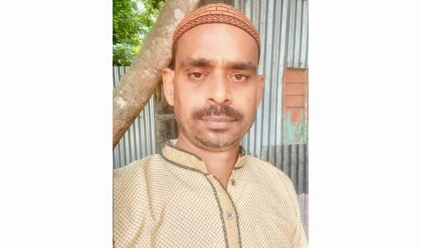 দৌলতদিয়ায় অপচিকিৎসায় ভুগছে সুজন, চিকিৎসা সহায়তার আবেদন