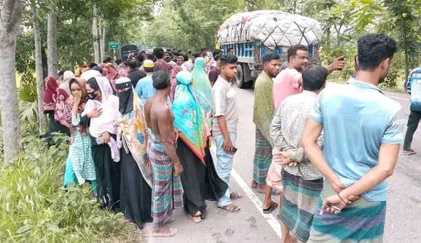 বরিশালে যাত্রীবাহি বাসের চাপায় দাদি-নাতনির মর্মান্তিক মৃত্যু