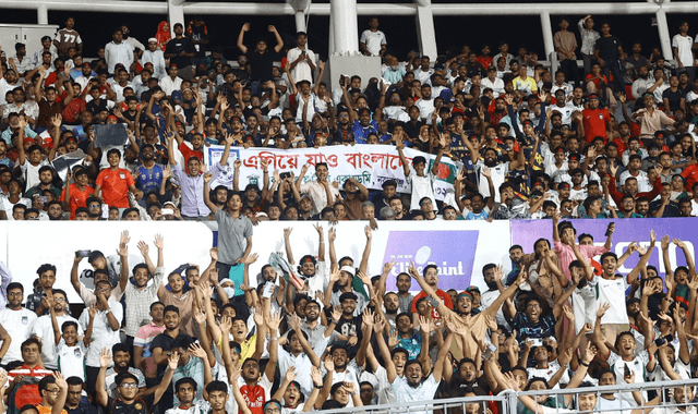 বাংলাদেশ-সিঙ্গাপুর ম্যাচ ঘিরে টিকিট বিতরণে বিতর্কের ঝড়