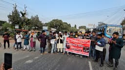 ওসমান হাদি হত্যার প্রতিবাদে গোয়ালন্দে উত্তাল বিক্ষোভ