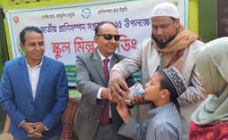 ভূরুঙ্গামারীতে স্কুল মিল্ক ফিডিং উদ্বোধন