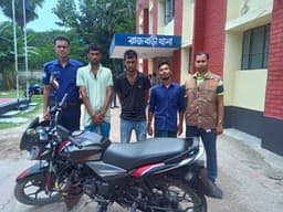 রাজবাড়ীতে চুরি হওয়া মোটরসাইকেল উদ্ধার, চোরচক্রের তিন সদস্য গ্রেপ্তার
