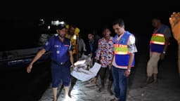 পদ্মা নদীতে ভেসে উঠলো অজ্ঞাত যুবকের নিথর দেহ