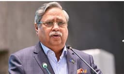 চতুর্মাত্রিক সশস্ত্র বাহিনী গঠনে সরকারের অঙ্গীকার পুনর্ব্যক্ত করলেন রাষ্ট্রপতি