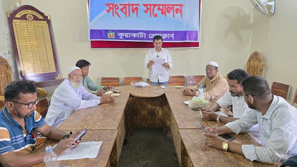 যুব উন্নয়ন কর্মকর্তার জমি দখল, আইনী সহায়তা চেয়ে সংবাদ সম্মেলন