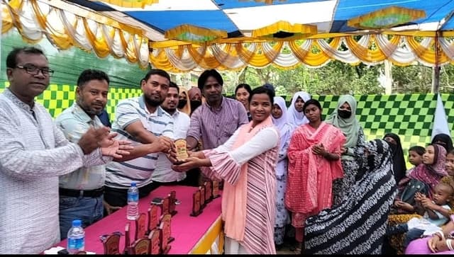 পাঁচবিবিতে কৃতি শিক্ষার্থীদের সংবর্ধনা ও ক্রেস্ট প্রদান করলো উচাই ইংলিশ কেয়ার কোচিং সেন্টার