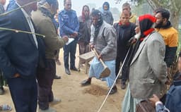 ঠাকুরগাঁও লিগ্যাল এইড'র সহযোগিতায় জমি ফিরে পেলেন ভ্যানচালক