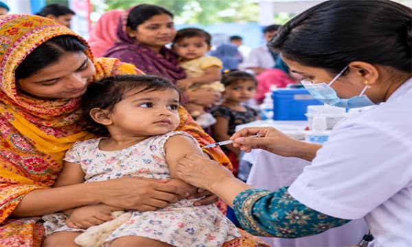 দেশে ফের হাম টিকা ক্যাম্পেইন শুরু, টিকা পাবে ৩৪ লাখ শিশু
