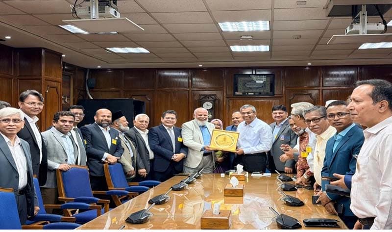 বাংলাদেশ ব্যাংকের গভর্নরের সঙ্গে একাউন্টিং এসোসিয়েশনের সৌজন্য সাক্ষাৎ