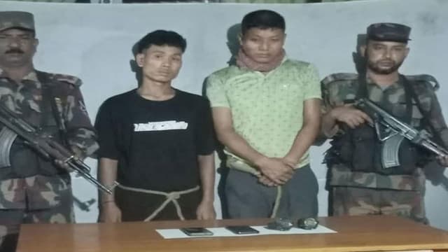 নাইক্ষ্যংছড়িতে সন্দেহভাজন দুই উপজাতি আটক
