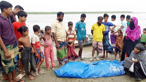 হাতিয়ায় ট্রলার দুর্ঘটনায় দুই কিশোর জেলের মৃত্যু