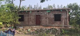 নোয়াখালীতে আদালতের আদেশ অমান্য করে বিএনপি নেতার অবৈধ দালান নির্মাণ