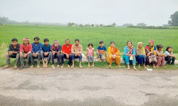 নওগাঁ সীমান্তে দিয়ে ১৬ জনকে পুশইন করেছে বিএসএফ