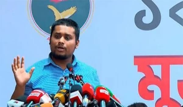 গণভোটের ফল না মানায় জুলাই সনদ অকার্যকর, দাবি হাসনাতের