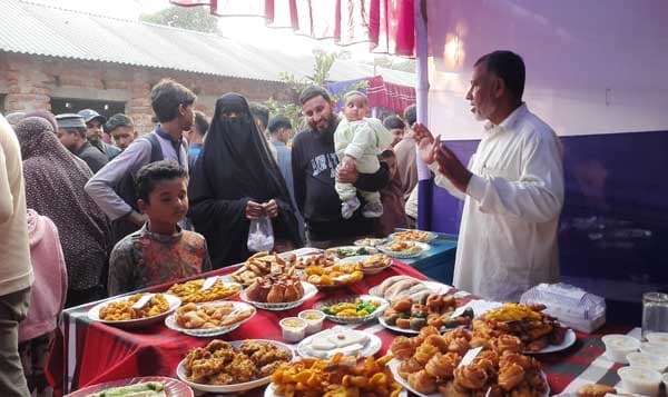 হিলিতে দুইদিন ব্যাপী পিঠা উৎসব উদযাপন