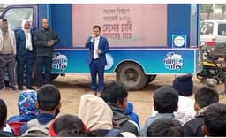 নির্বাচন ও গণভোটের প্রচারে পাঁচবিবিতে ‘ভোটের গাড়ি’