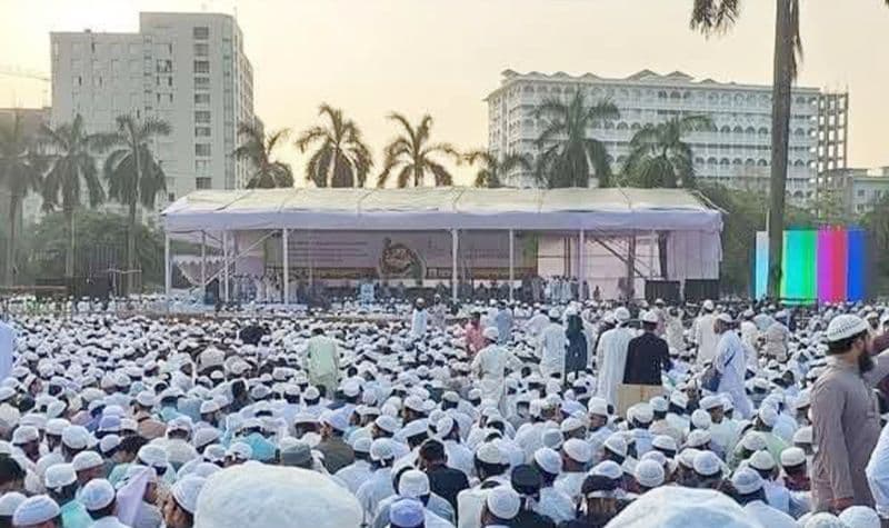 হেফাজতে ইসলামের মহাসমাবেশ: চার দফা দাবিতে হাজারো নেতাকর্মীর ঢল