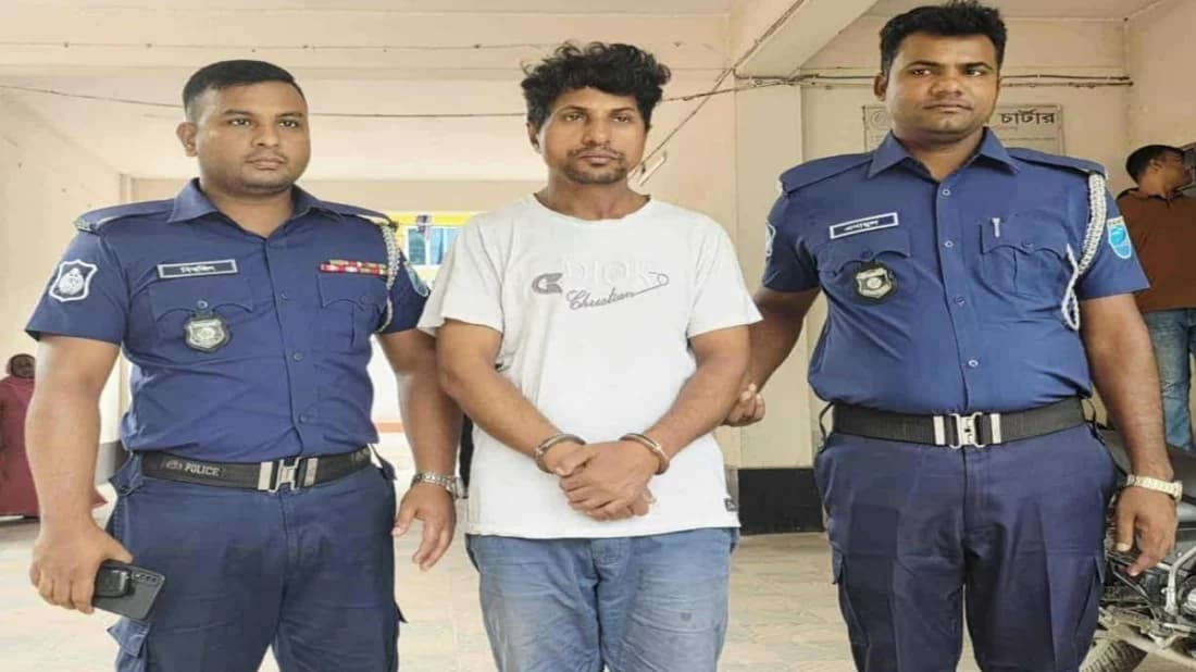 নারায়ণগঞ্জে স্কুলশিক্ষকের বিরুদ্ধে চার ছাত্রী ধর্ষণের মামলা, গ্রেপ্তার