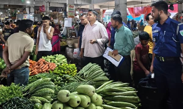 ঈদ সামনে রেখে শ্রীমঙ্গলে বাজার মনিটরিং অভিযান