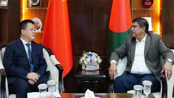 বাংলাদেশ-চীন সামরিক সম্পর্ক আরও শক্তিশালী করতে উচ্চ পর্যায়ে বৈঠক
