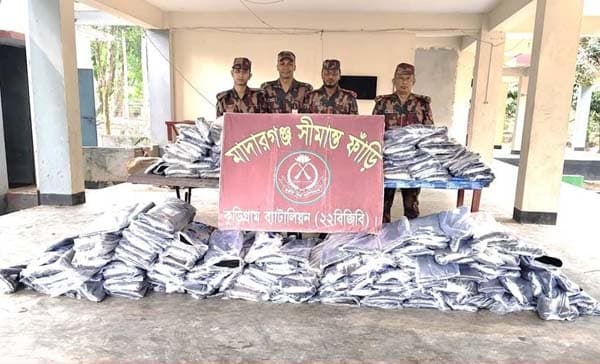 কুড়িগ্রামে অর্ধকোটির অধিক মূল্যের ভারতীয় মালামাল জব্দ