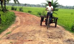 ঝিনাইদহে তিন যুগ পর নির্মাণ হচ্ছে সাধুহাটী-বংকিরা সড়ক