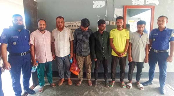 কাউখালীতে আওয়ামী মৎস্য-তাঁতী লীগ নেতাসহ গ্রেপ্তার ৬ 