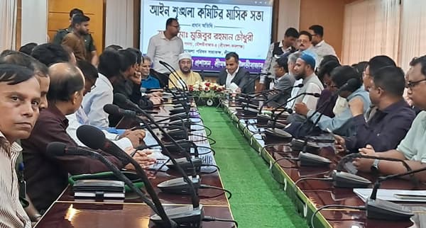 সরকারি কর্মকর্তাদের কোনো ধরনের অবহেলা বরদাশত করা হবে না- এমপি মুজিব