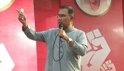 বন্ধ কলকারখানা চালুর উদ্যোগ নিয়েছে সরকার: তারেক রহমান