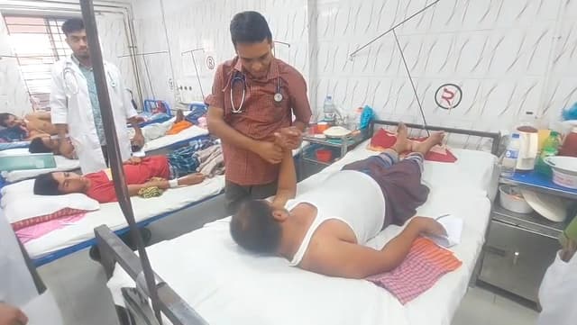 ঝালকাঠিতে বাড়ছে ডেঙ্গুর প্রকোপ, এক দিনে হাসপাতালে ভর্তি ২৯