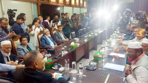 তফসিলের আগে ইসির সঙ্গে বৈঠকে জামায়াত নেতারা