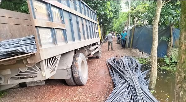 ঢাকা-ফেনী মহাসড়কে ট্রাক ডাকাতির ঘটনা ফাঁস, যুবদল কর্মিসহ গ্রেপ্তার-২