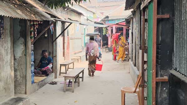 ভোট আছে, অধিকার নেই—দৌলতদিয়া যৌনপল্লীর বাসিন্দাদের হতাশা