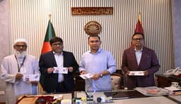 স্বাধীনতা দিবসে স্মারক ডাকটিকিট উন্মোচন করলেন প্রধানমন্ত্রী