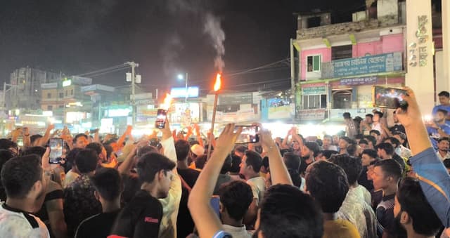 হাসনাতের উপর হামলার প্রতিবাদে কুমিল্লায় এনসিপির বিক্ষোভ সমাবেশ